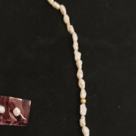 MATCHING 3 PIECE FRESHWATER PEARLS WITH GOLD ACCENT, BRACLET, NECKLACE EARRINGS - Picture 7 of 16